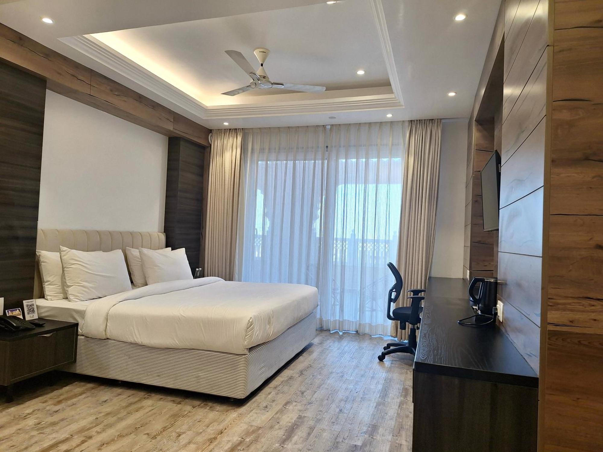 The Utopia Resort Sanchi Ngoại thất bức ảnh